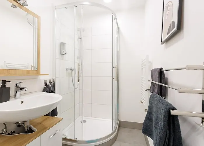 82sqm - 3 Bedrooms - 15 Min To Center